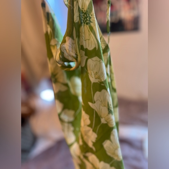 Reformation Astra Floral Low Back Blouse Top, NEW - Picture 10 of 16